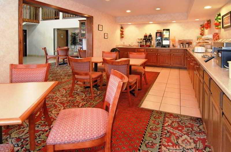 Quality Inn Burlington Near Hwy 34 Eksteriør billede